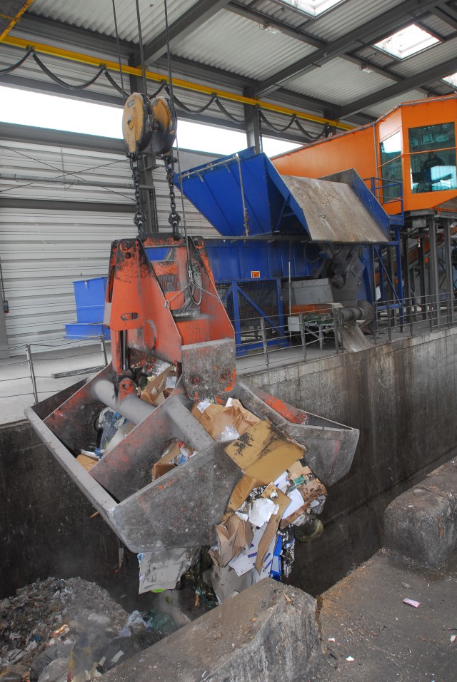 Recycling center depends on Soldiers, families to keep Grafenwoehr green