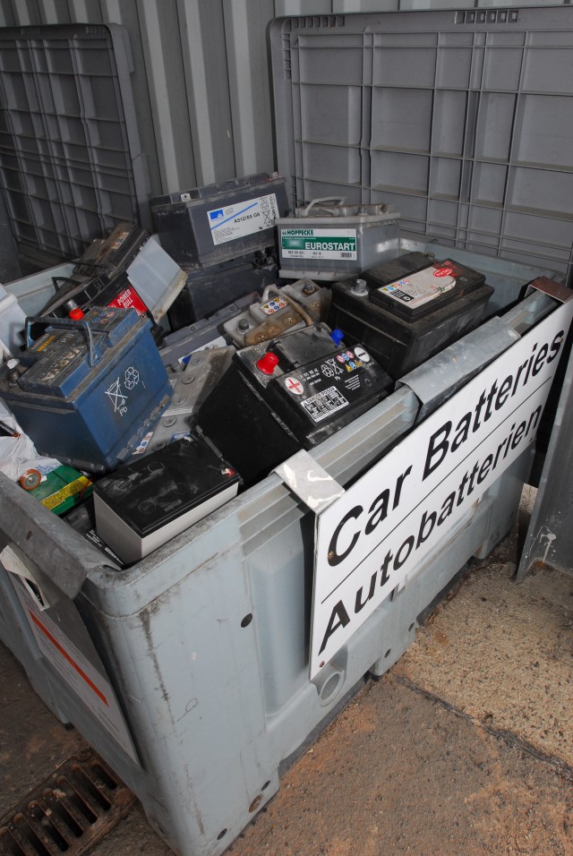 Recycling center depends on Soldiers, families to keep Grafenwoehr green