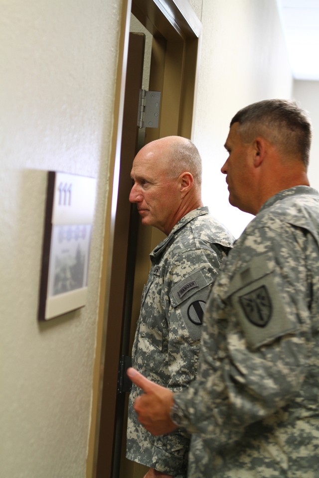 Photos: Gen. Cone visits Fort Sill 4