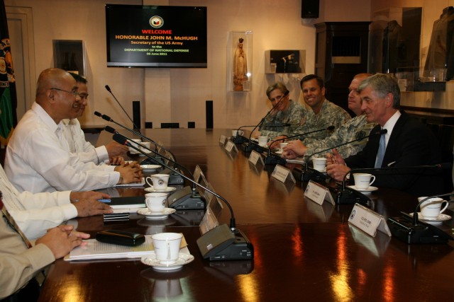 U.S. SecArmy visits Philippine SecDef