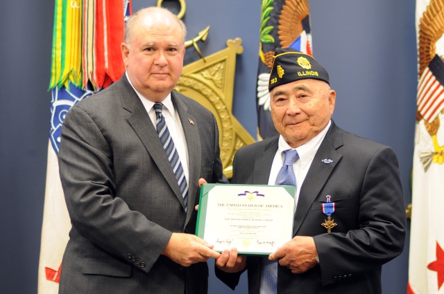 Japanese-American awarded DSC for actions in WWII