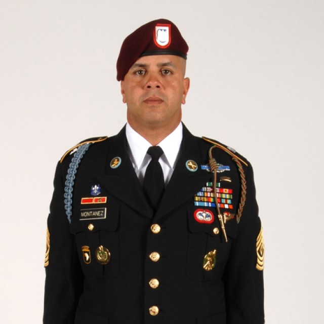 Army Service Uniform spotlight