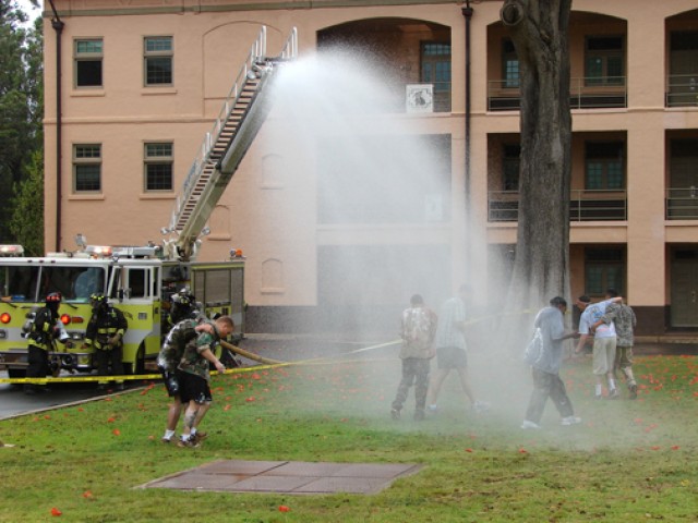 USAG-HI prepares for Category 4 hurricane