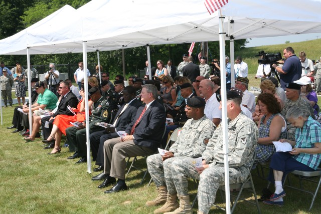 Crowd gathers to show respect to SSG Tieman
