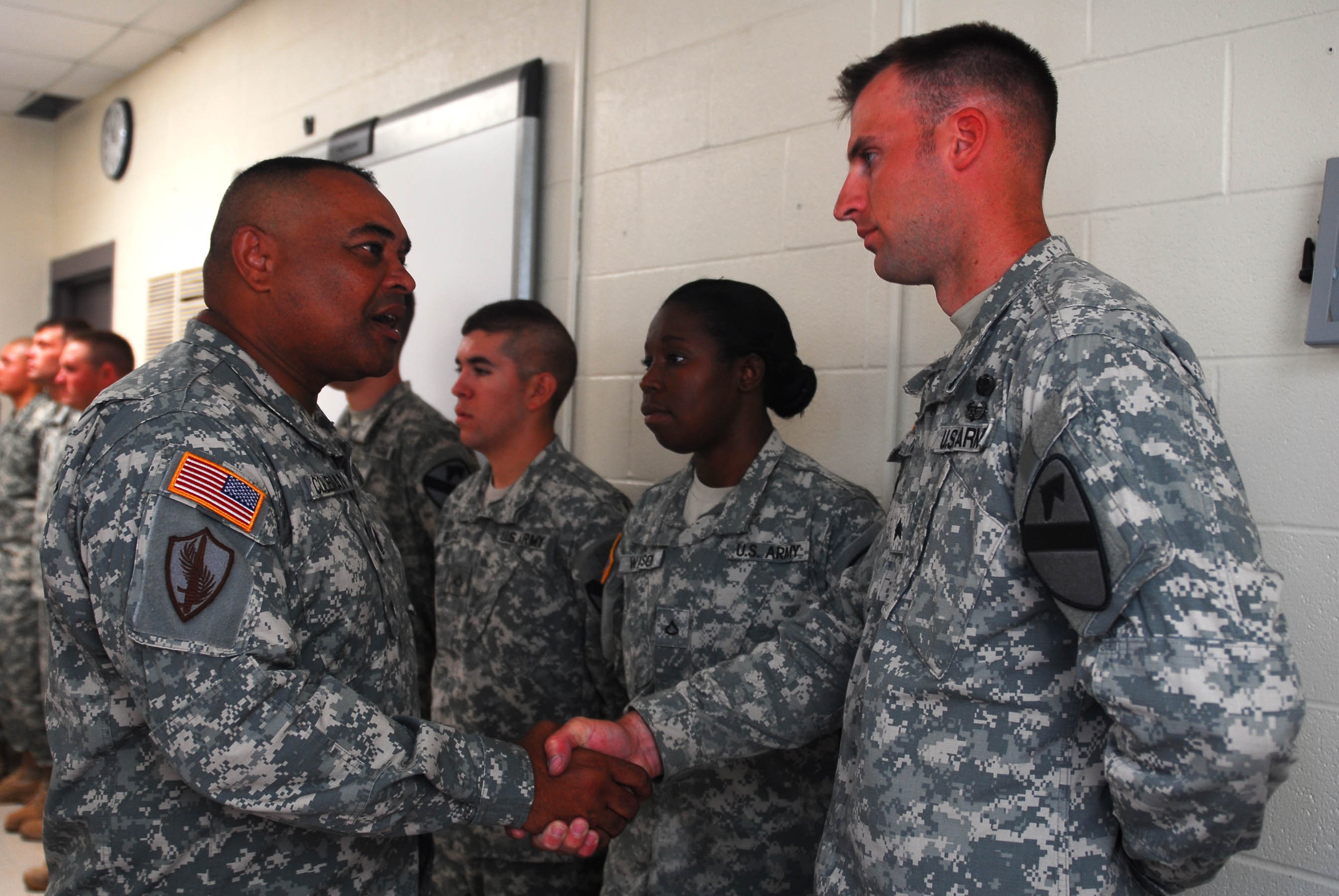 Outstanding Soldiers receive coin for achievement | Article | The ...