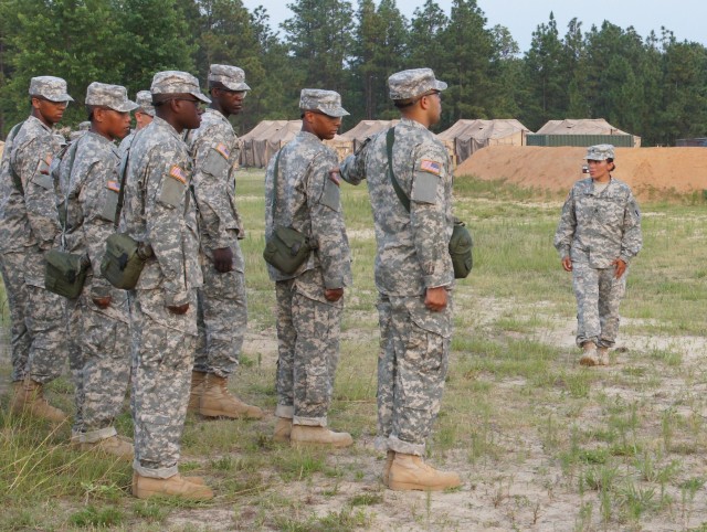 Dress it right, Soldiers!