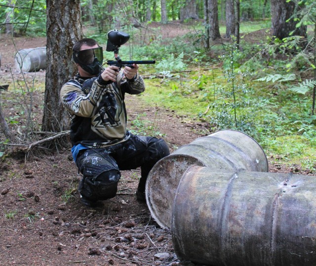 Suppressing advancing forces