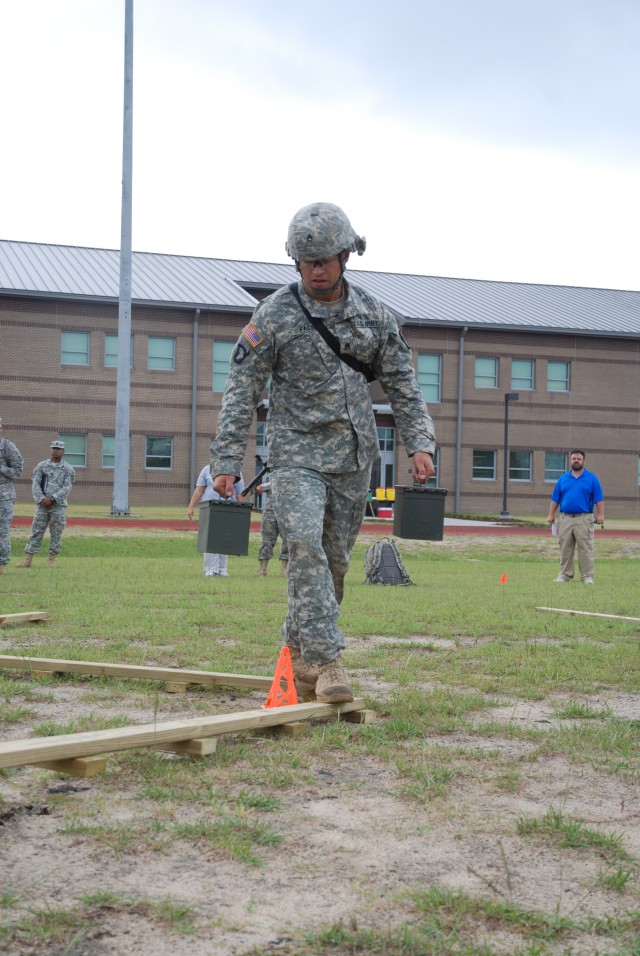 Drill Sergeant Competition Unveils New APRT And ACRT | Article | The ...