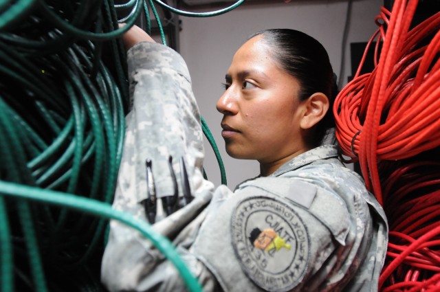Deployed Meade Soldier supports users access to information technology