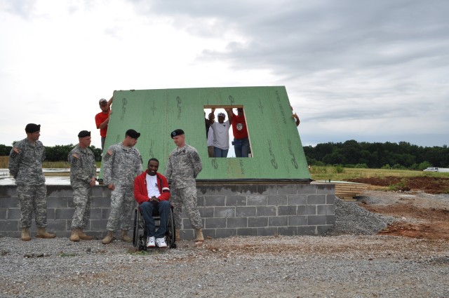 ACC and AMCOM personnel pull together to help disabled veteran