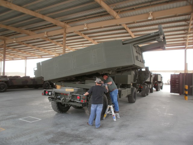 1/401 AFSB receives M142 HIMARS launchers