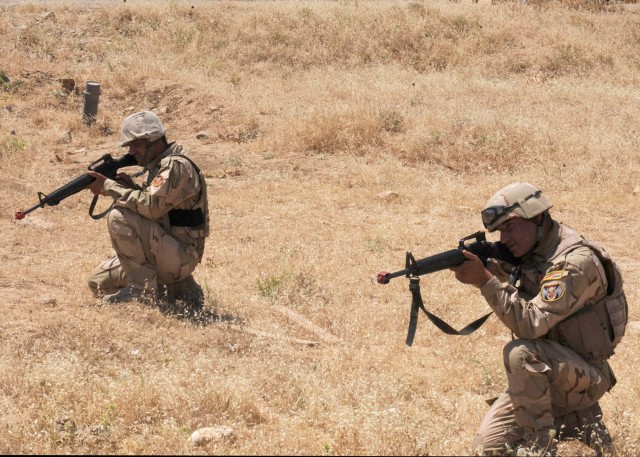Iraqi soliders practice ambush techniques
