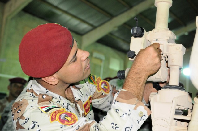 Iraqi soldiers start first iteration of field artillery training