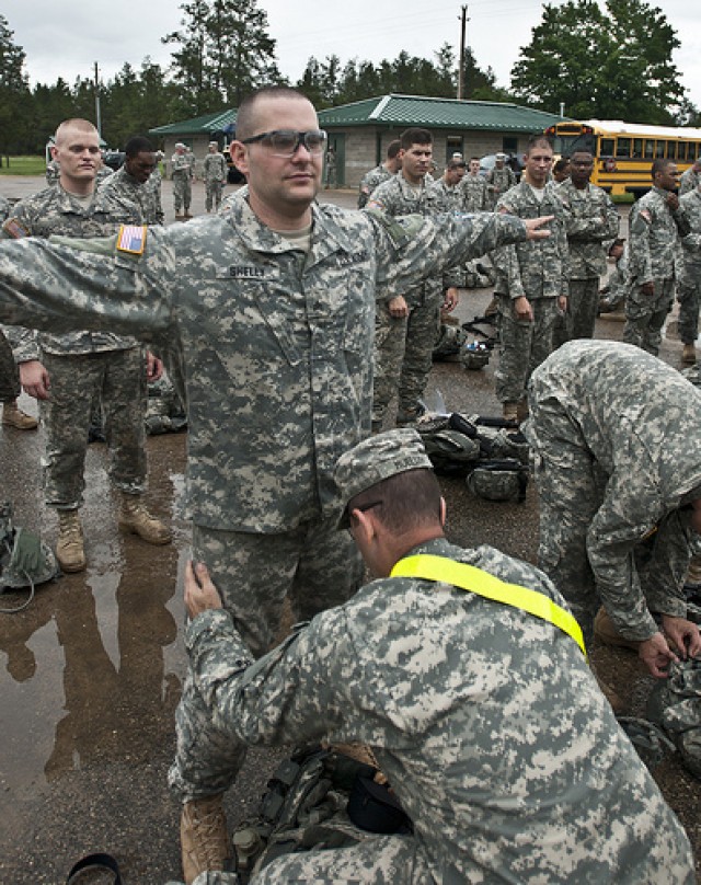 Soldiers shooting to become Army Reserve Best Warrior put marksmanship on display