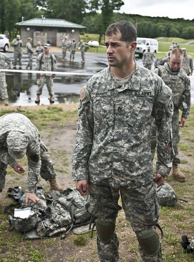 Soldiers shooting to become Army Reserve Best Warrior put marksmanship on display
