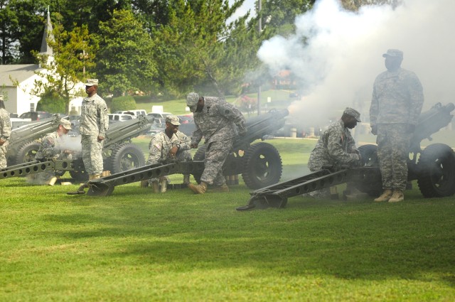 Army’s largest command cases colors for move to Fort Bragg, N.C.