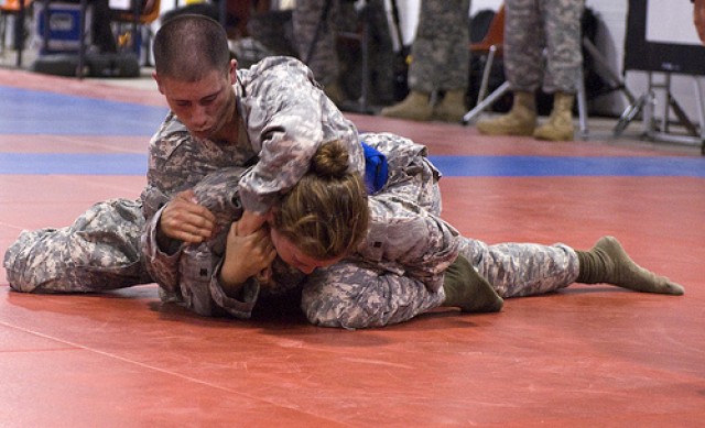 Army Reserve Best Warrior competitors do battle in Modern Army Combatives