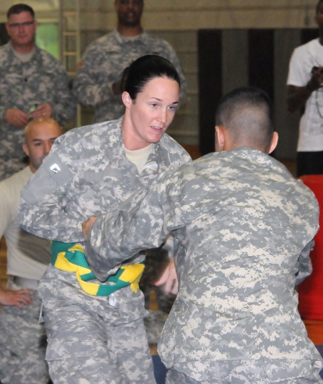 MIRC Hosts Combatives Tournament