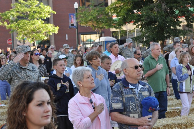 Soldiers serve community breakfast