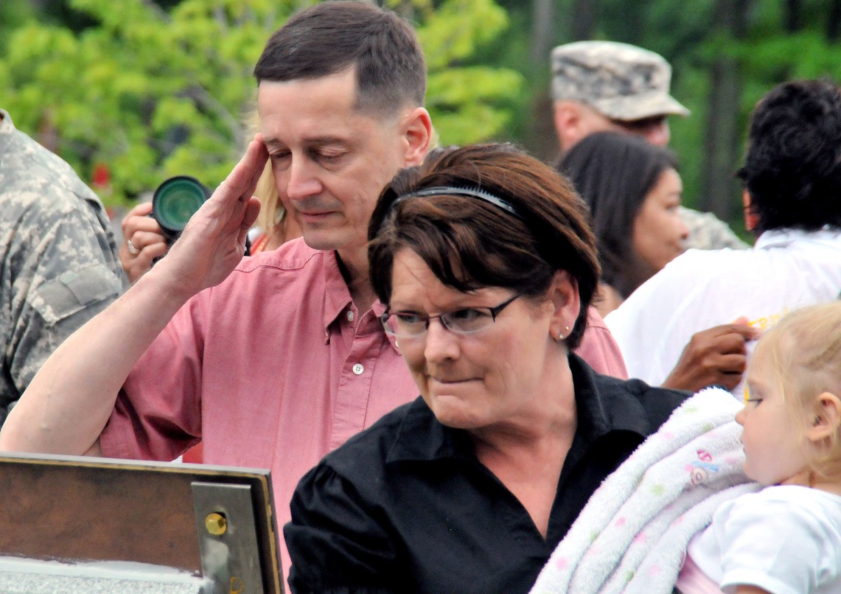 Fort Drum Community Honors Fallen Soldiers Of 2010 Article The