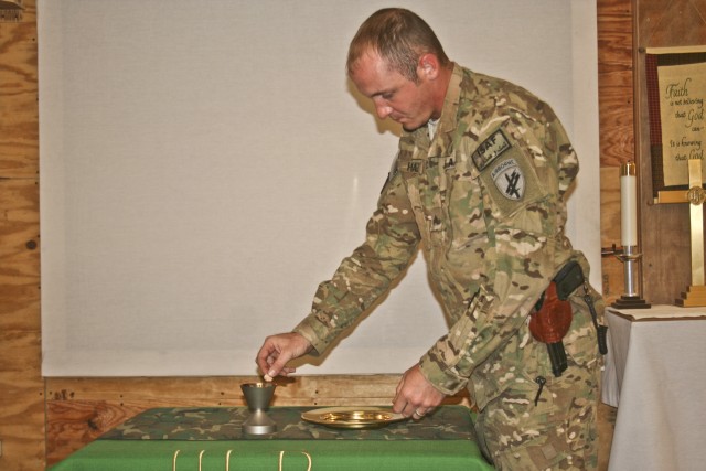 Chaplain gives final sermon from Afghanistan 