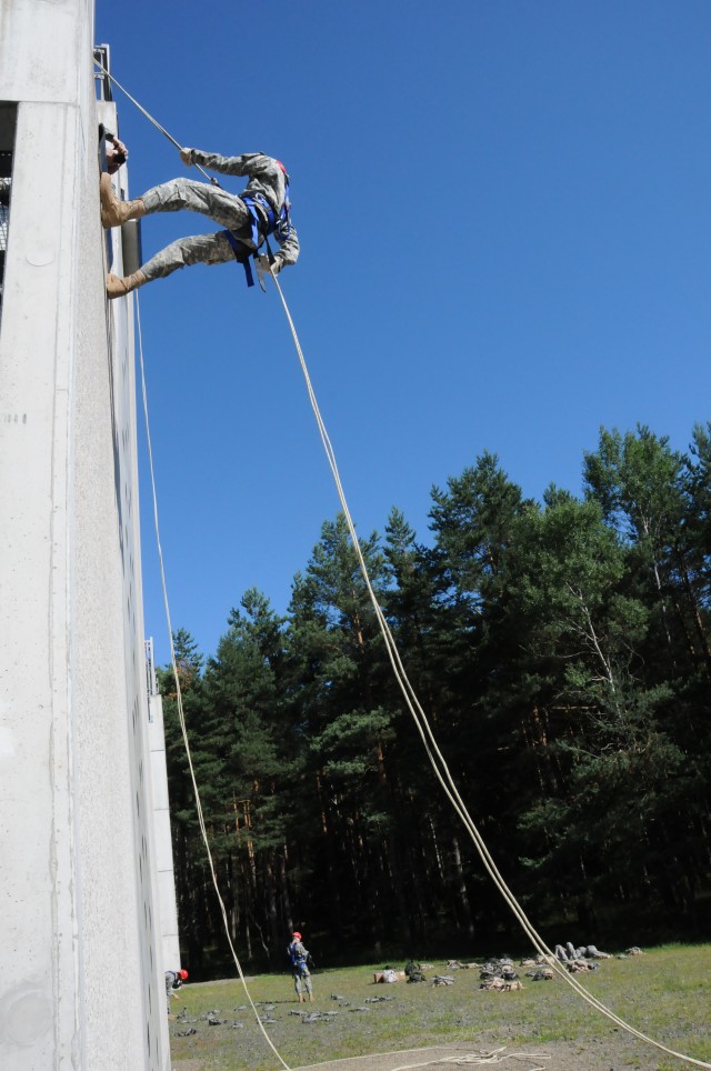 Rappeling