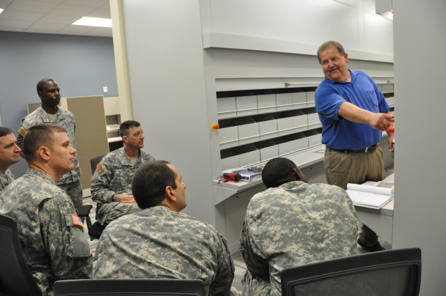 FORSCOM band accepts keys to new training facility