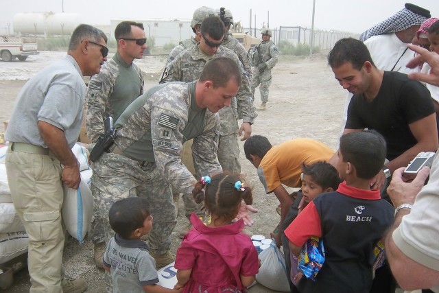Steel Dragons partner with local sheik to support Iraqi families