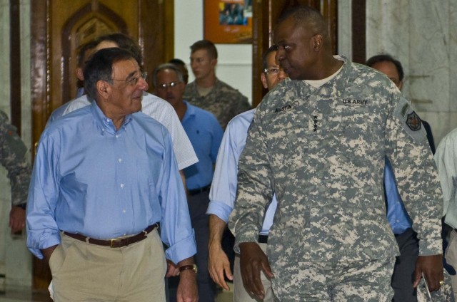 SECDEF visits Iraq