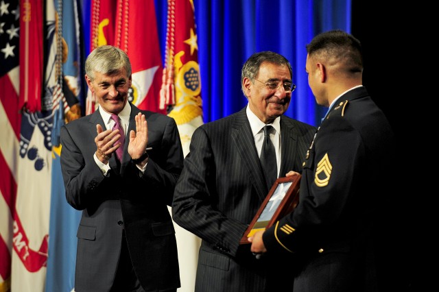 Petry inducted into Pentagon Hall of Heroes