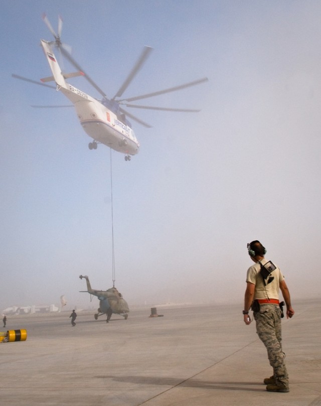 Afghan helicopter sling load