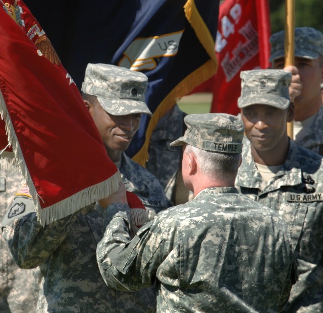 Engineer battalion welcomes new leader