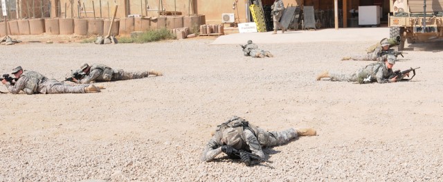 Combat medics train Soldiers on life-saving techniques