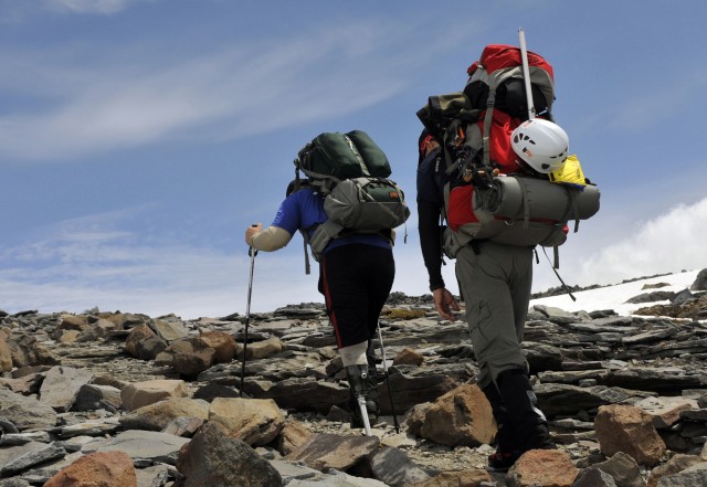 Wounded war heroes summit Mount Rainier