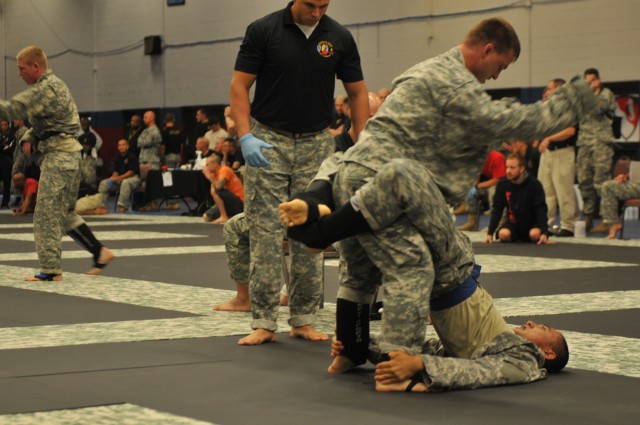 Marne Soldiers contend in All-Army Combatives Tournament