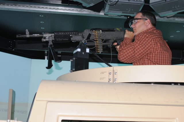 Civilians train on convoy simulator at Fort Drum