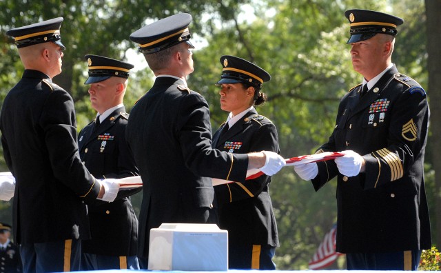 Veterans laid to rest at Fort Leavenworth National Cemetery