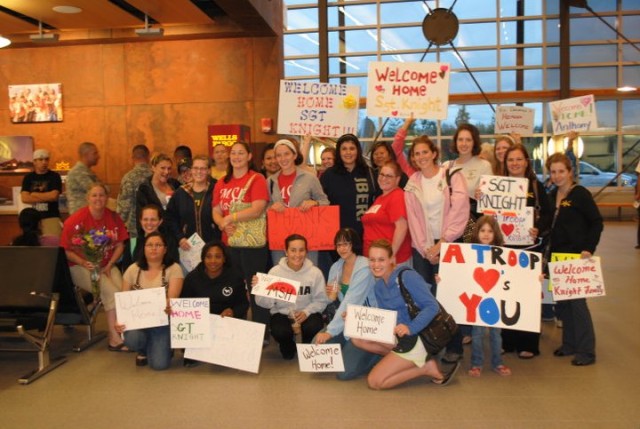 Wounded warrior receives surprising welcome home