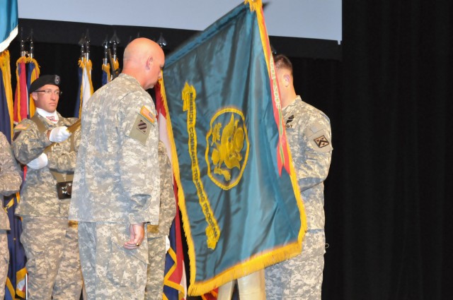 20110722 Change of Command at Mission Command Training Program 2