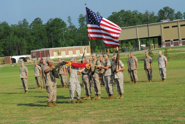 Marines uncase unit colors