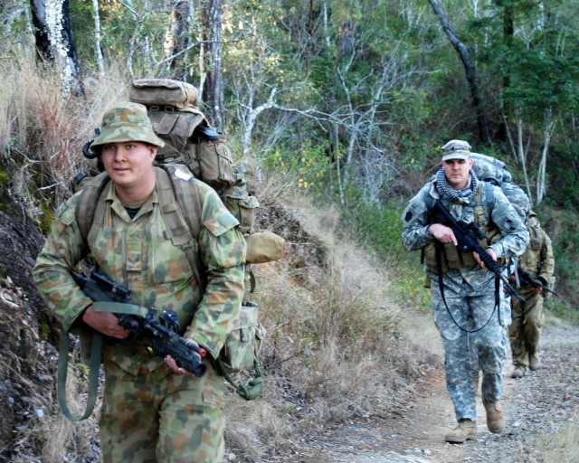 Space Systems support Australian and American Soldiers on the Ground during Exercise