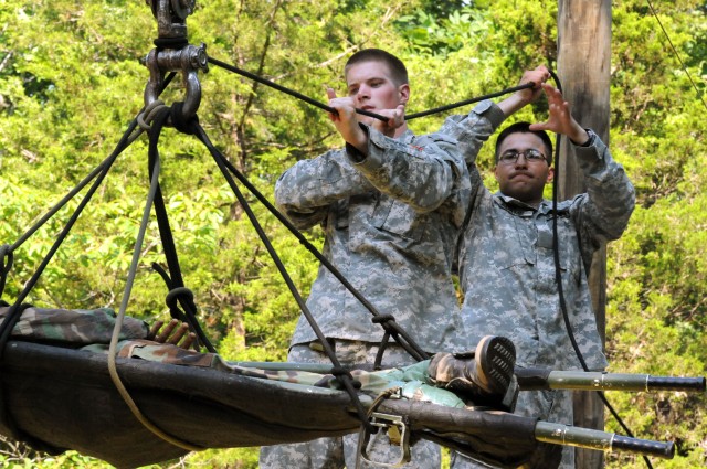 Engineers duke it out during Seahorse Challenge