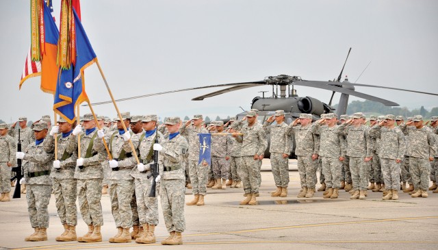 Passing command: Units welcome new leaders in Wiesbaden