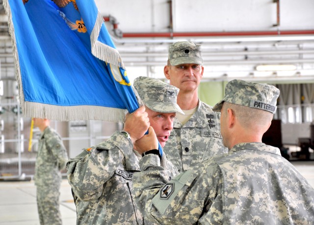 Passing command: Units welcome new leaders in Wiesbaden