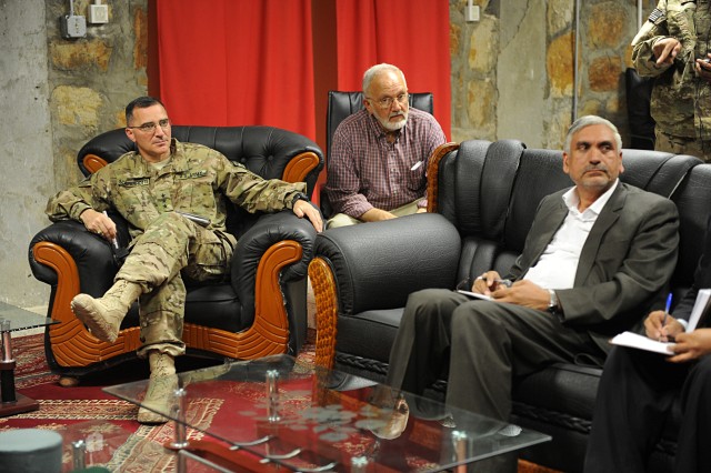 Scaparrotti assesses gains in southern Afghanistan