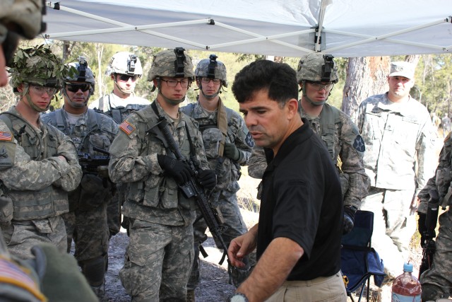 Soldiers receive Counter IED training