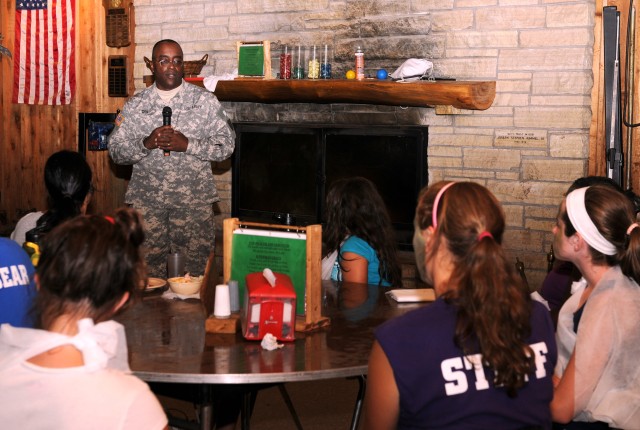 Army Sustainment Command’s chief of staff visits military children’s summer camp