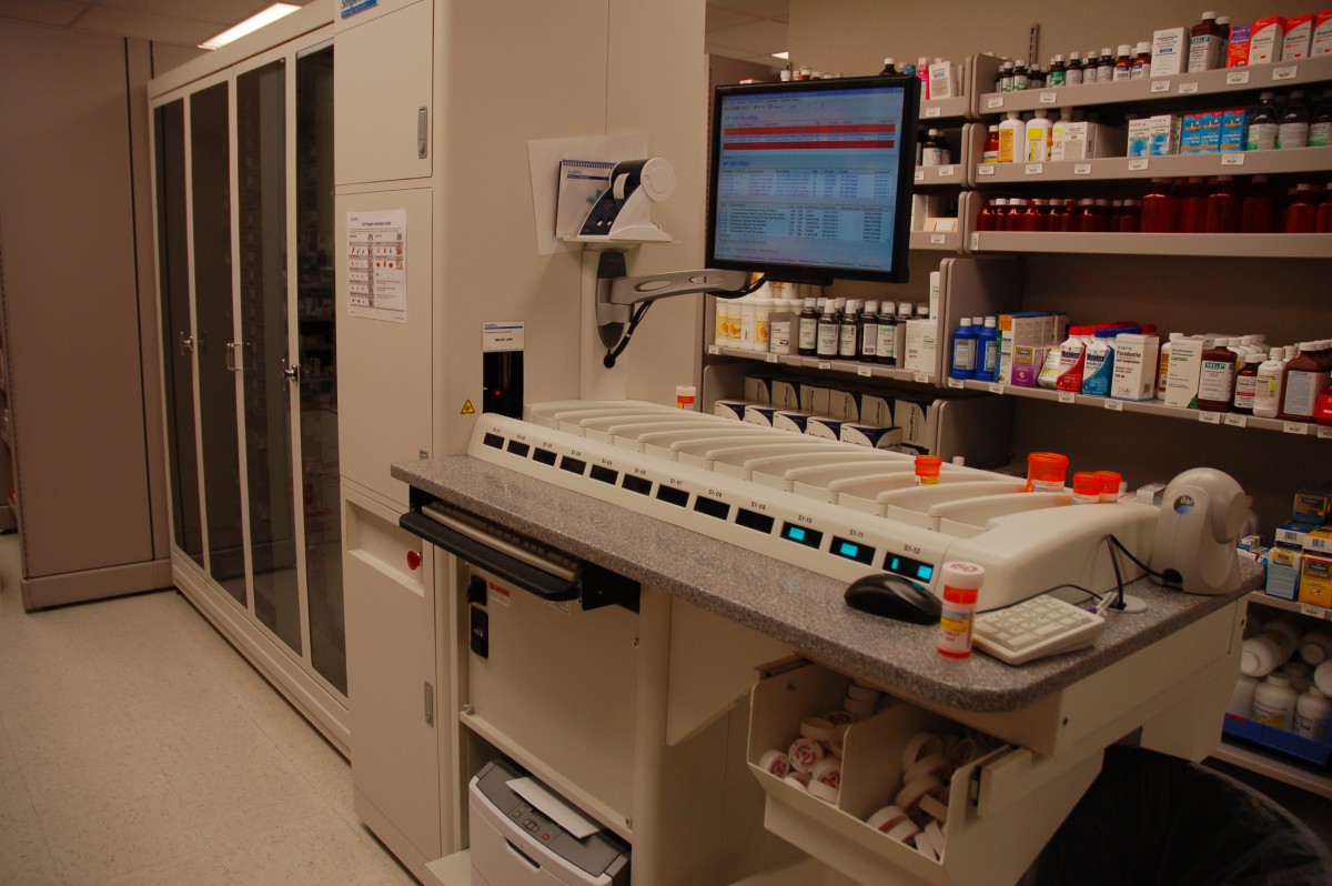 pharmacy robot cost