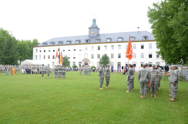 Signal units uncase colors in Schweinfurt, officially arrive