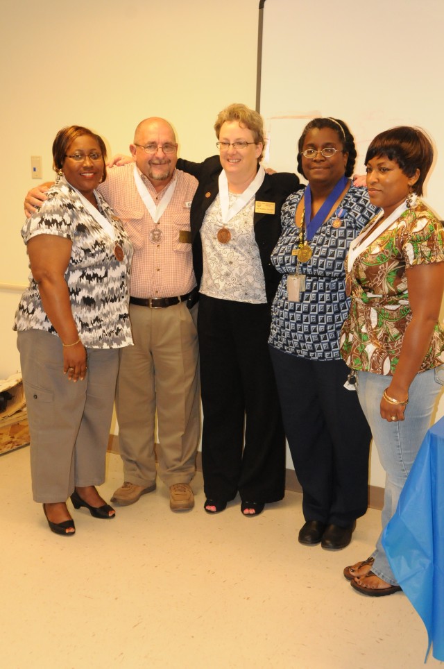 160,000 points earn DHR Civilians Gold Medal